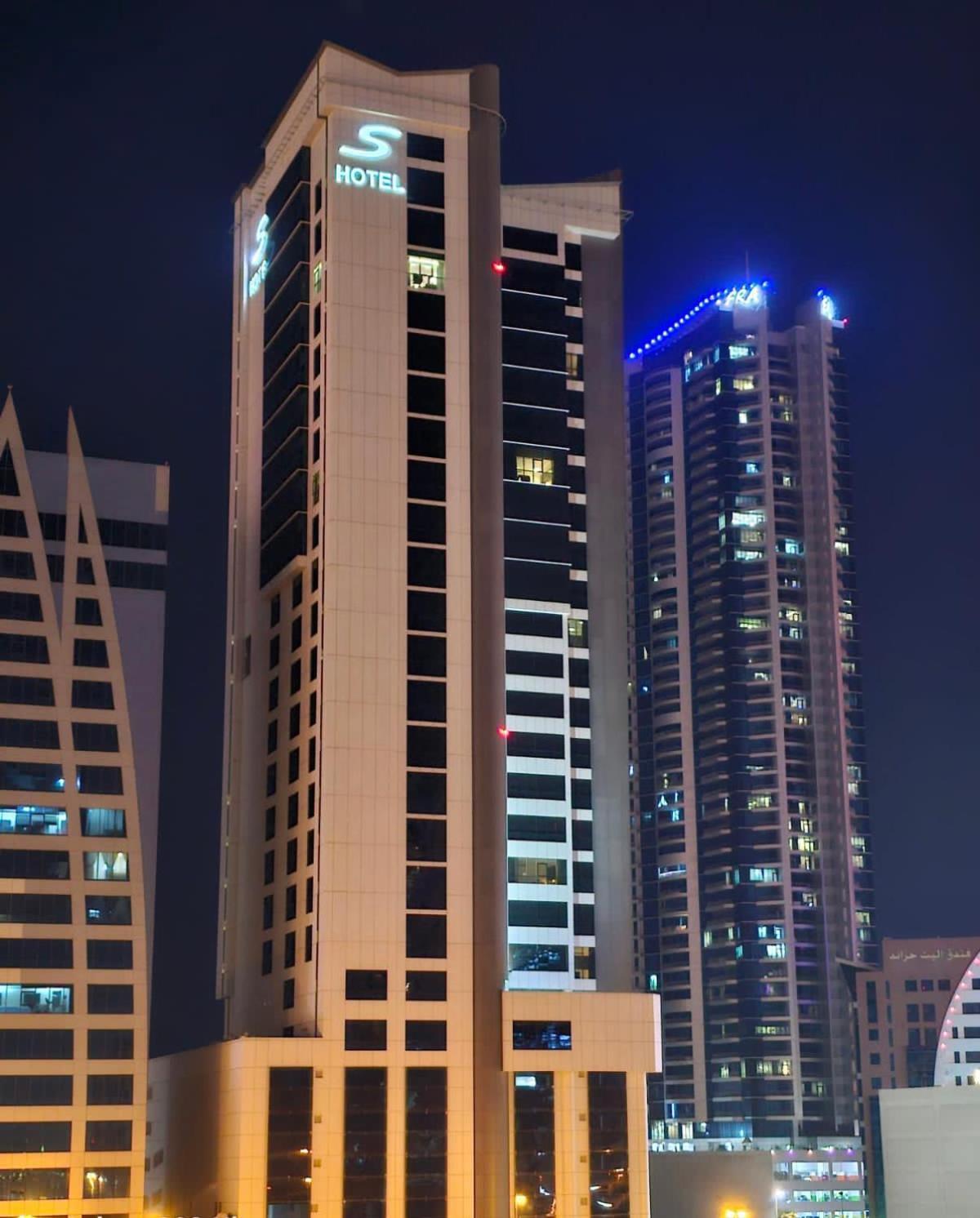 S Hotel Bahrain Manáma Exteriér fotografie